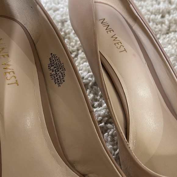 Nine West Heels 👠 Tan Genuine Leather 7.5 - Picture 4 of 5